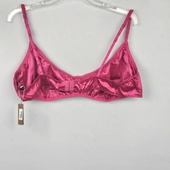 SKIMS PLUS SIZE CAMI BRA NWT - Picture 4 of 9